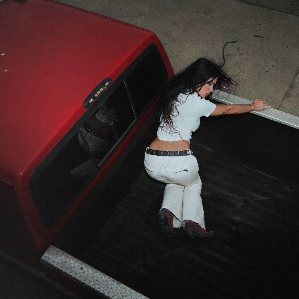 KA_Bratmobile_Cvr_3000x3000_HiRes_WEB-1
